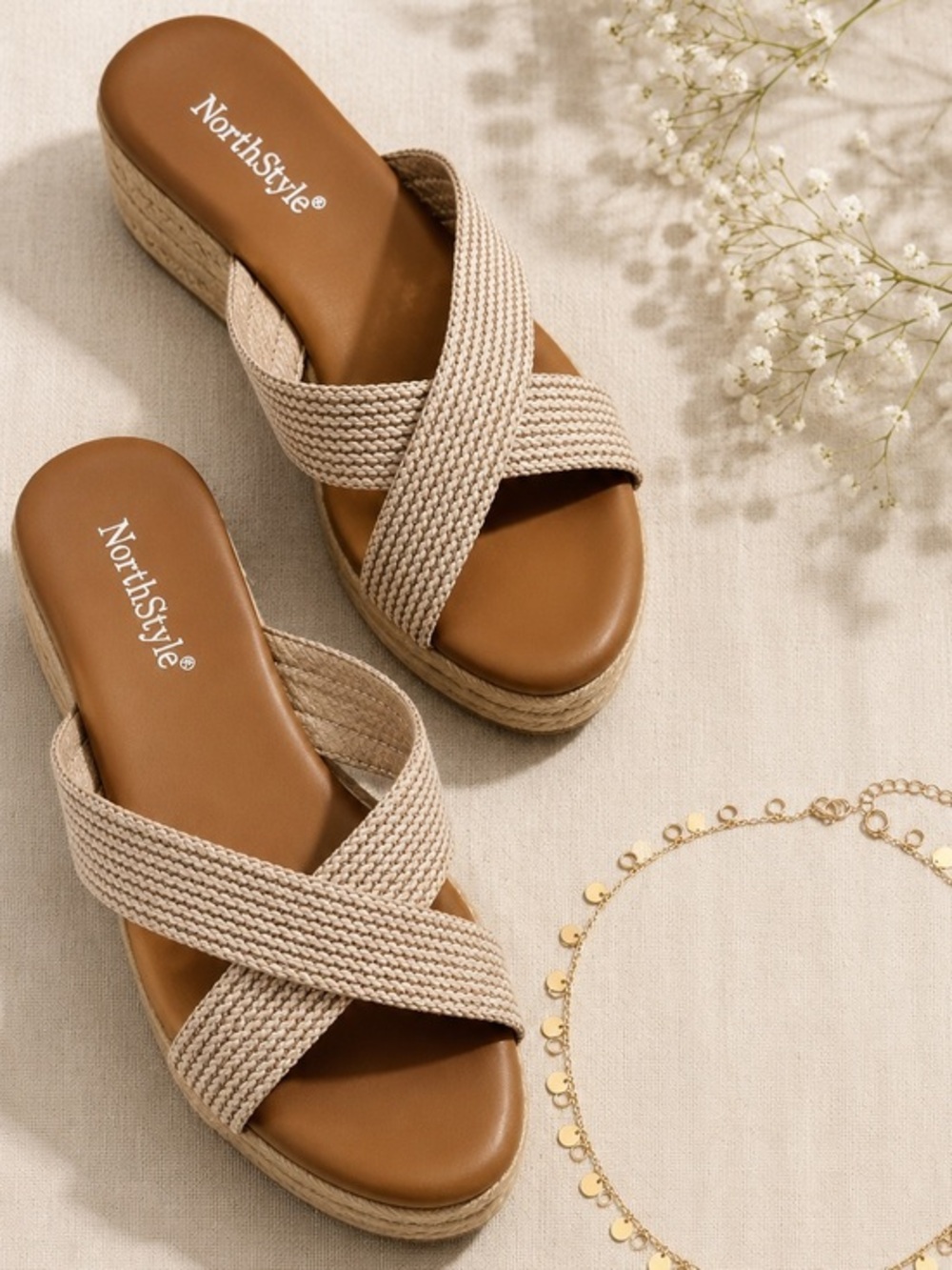 HOST PICK Natural Cross Weave Wedge Sandals Sz 8.5 Northstyle